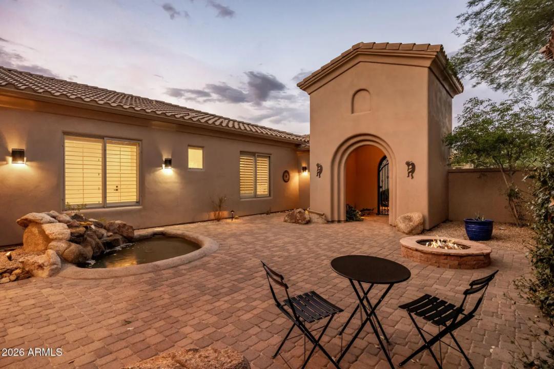 Real Estate Picture 9
