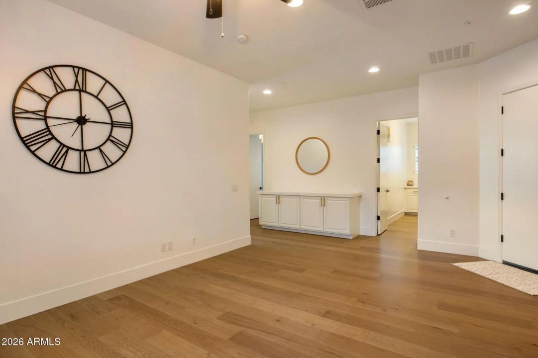 Real Estate Picture 36