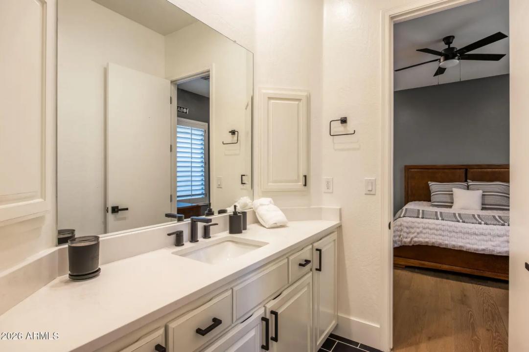 Real Estate Picture 37