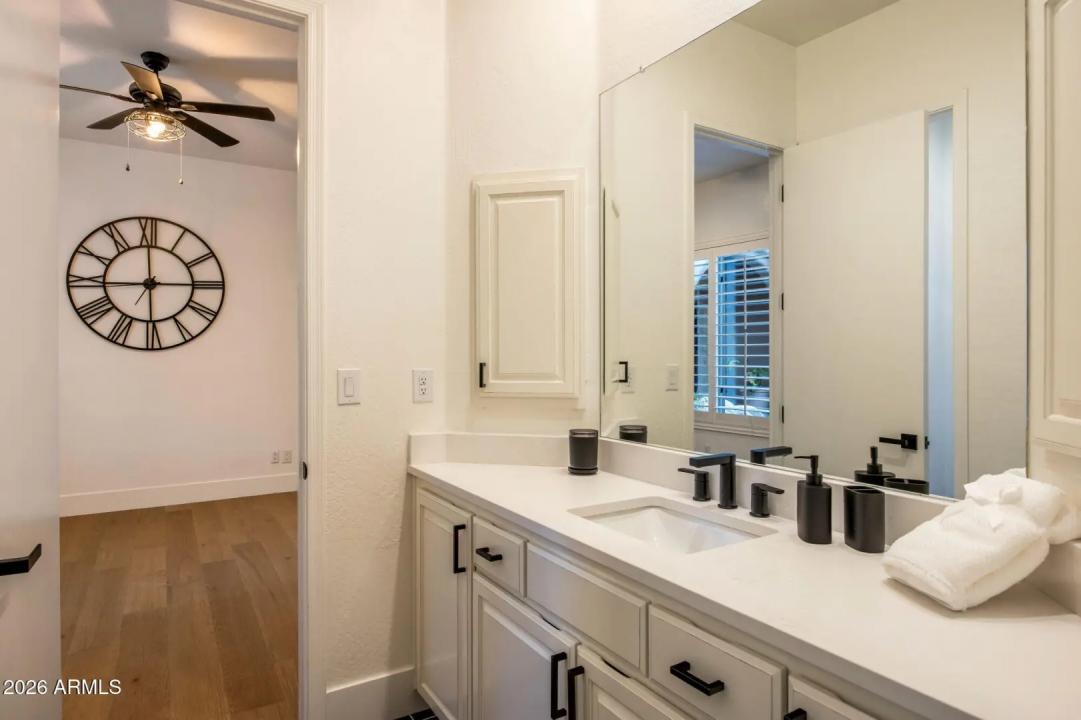 Real Estate Picture 39