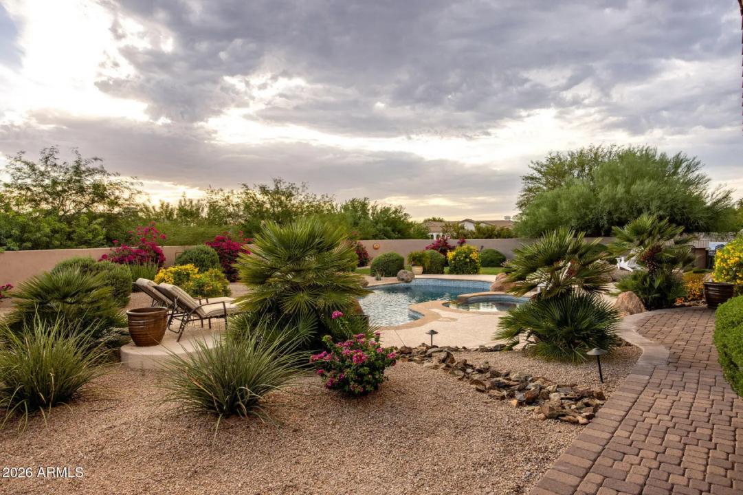Real Estate Picture 45