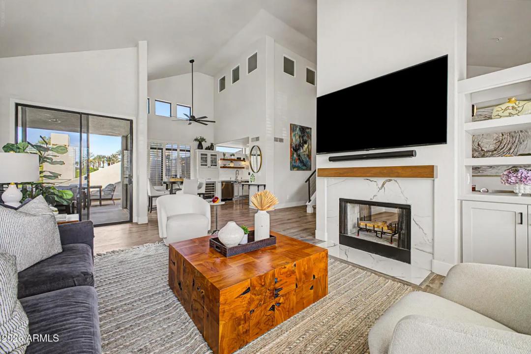 Real Estate Picture 5