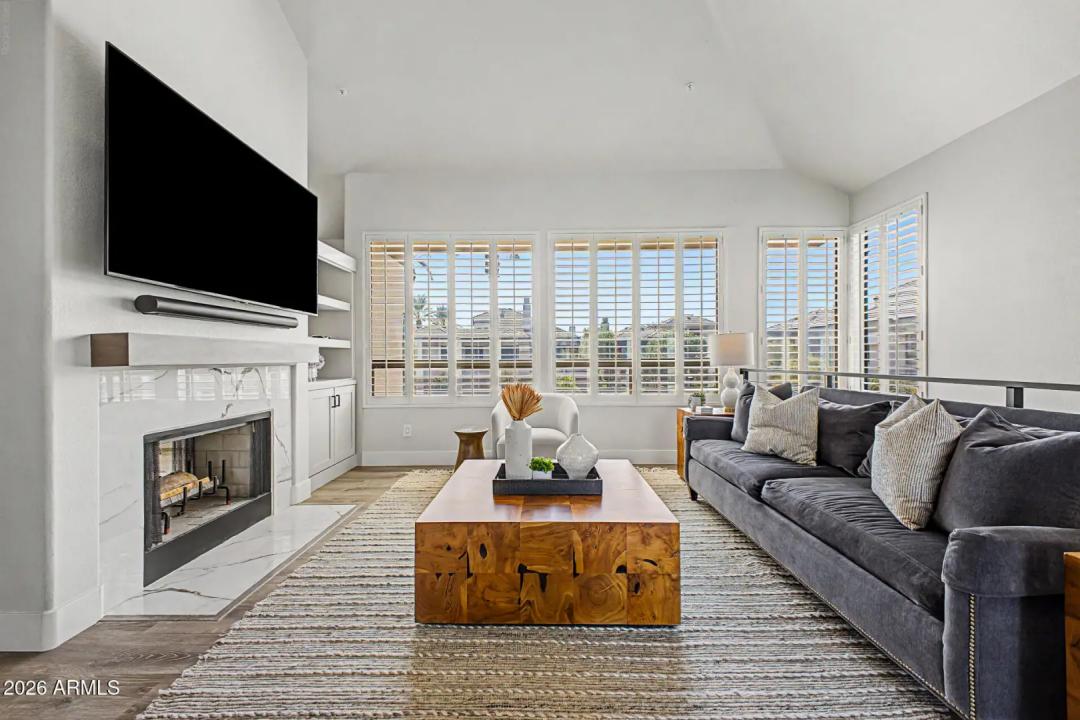 Real Estate Picture 6