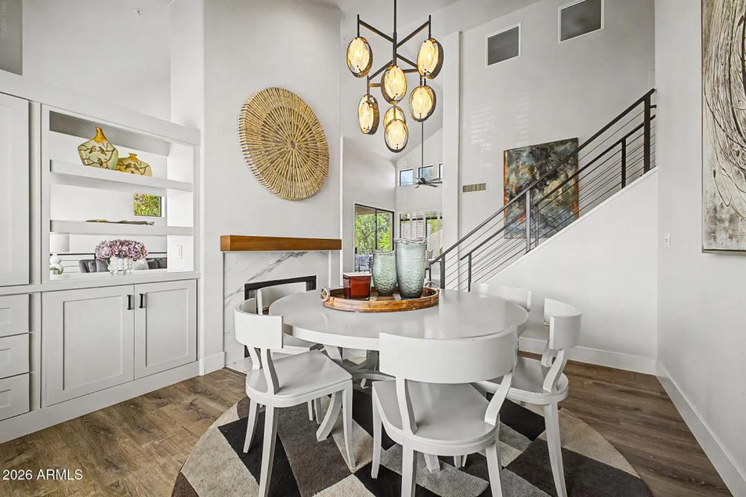Real Estate Picture 7