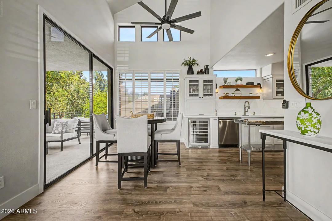 Real Estate Picture 10