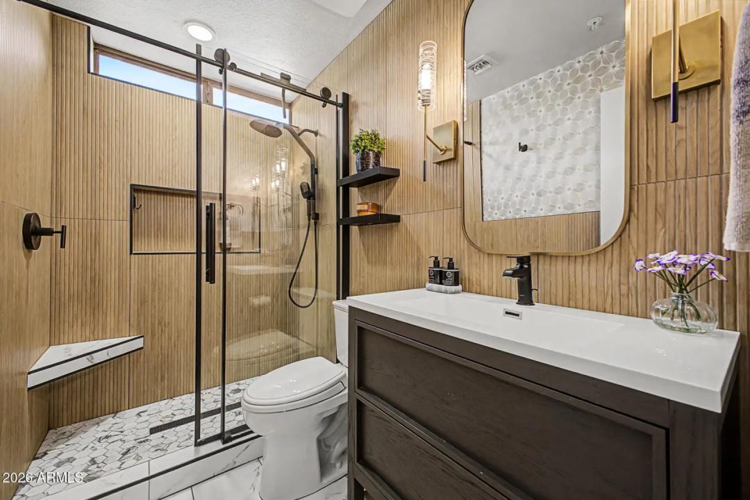 Real Estate Picture 29