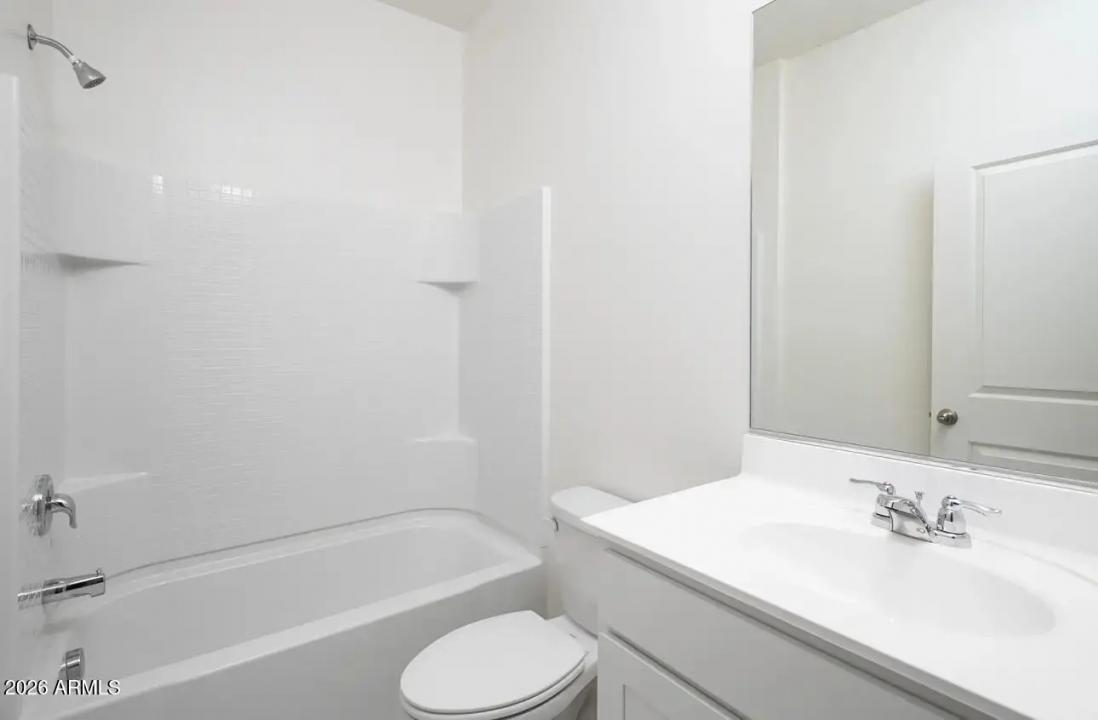 Real Estate Picture 23