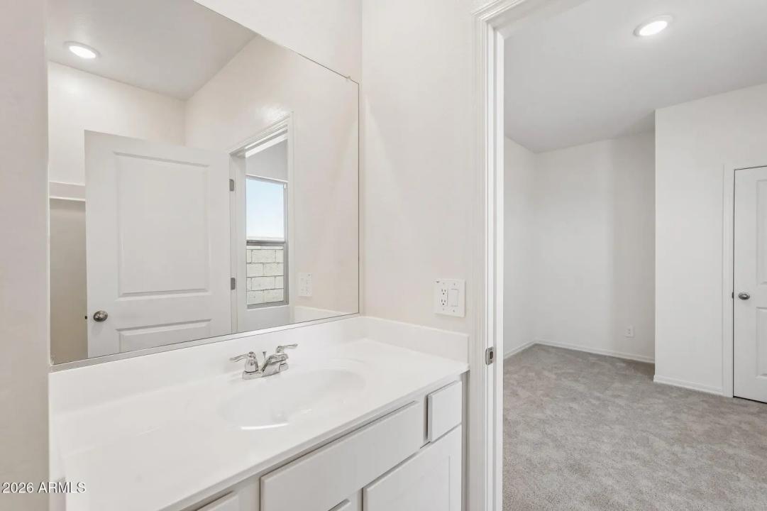 Real Estate Picture 20