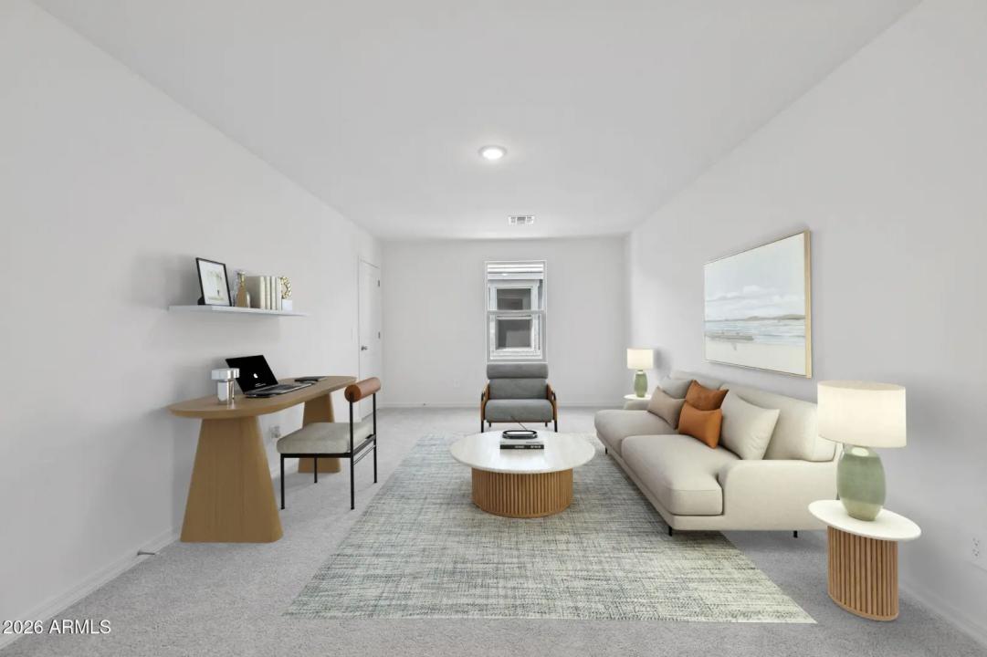 Real Estate Picture 12