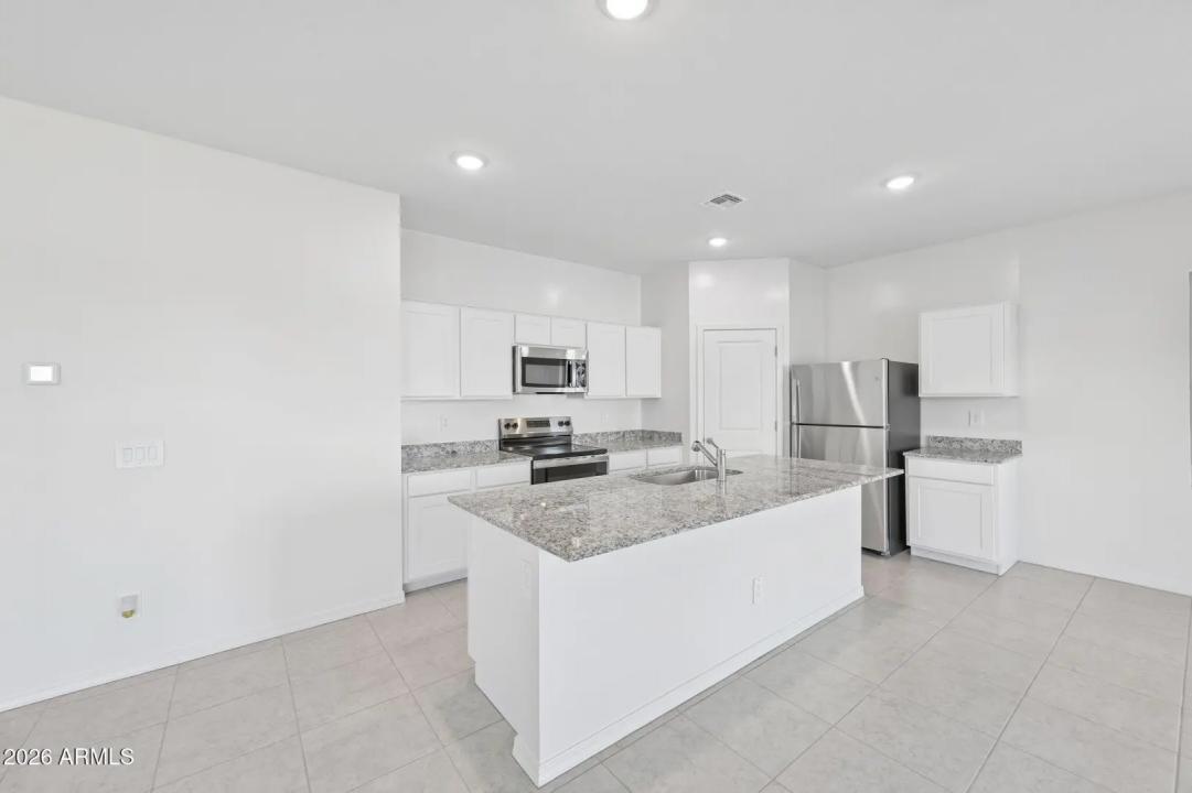 Real Estate Picture 28