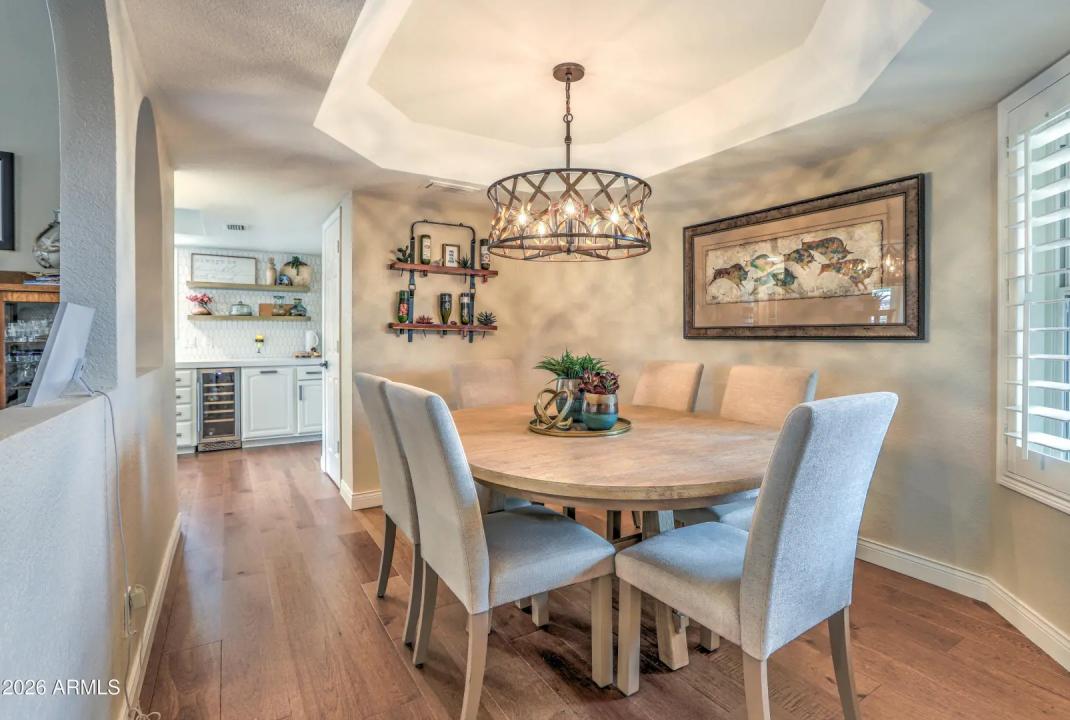 Real Estate Picture 14