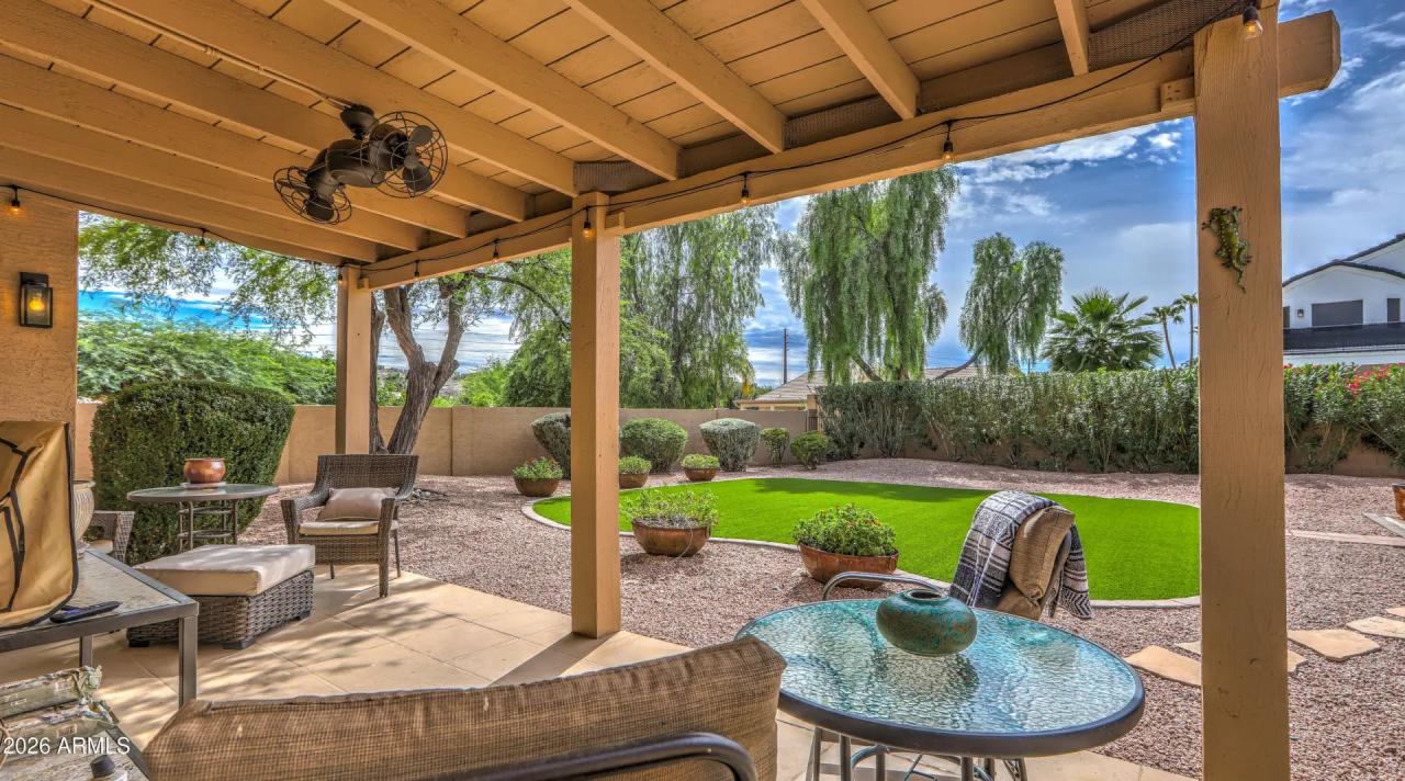 Real Estate Picture 24