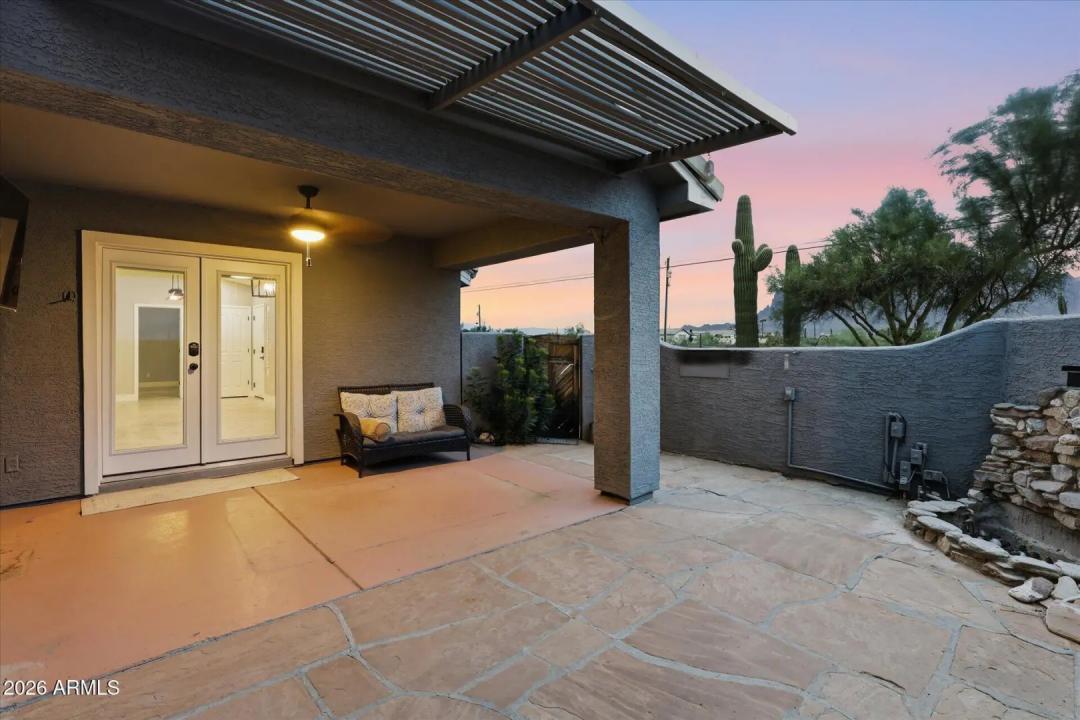 Real Estate Picture 7