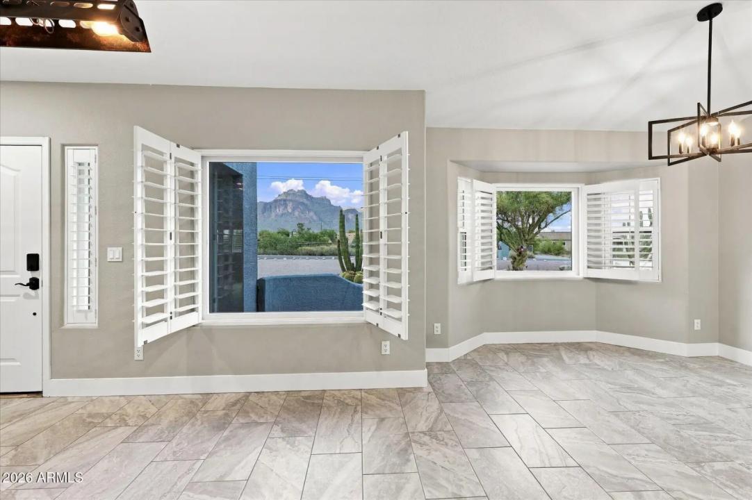 Real Estate Picture 22