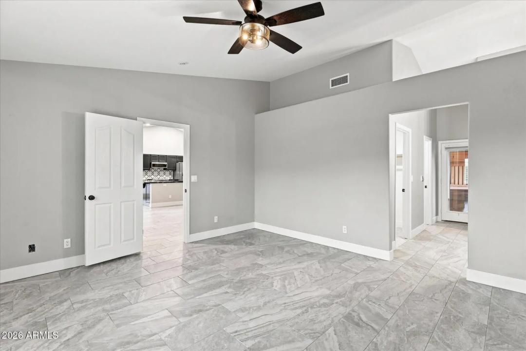 Real Estate Picture 29