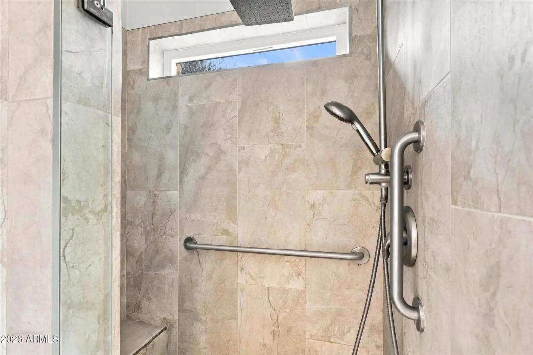 Real Estate Picture 37