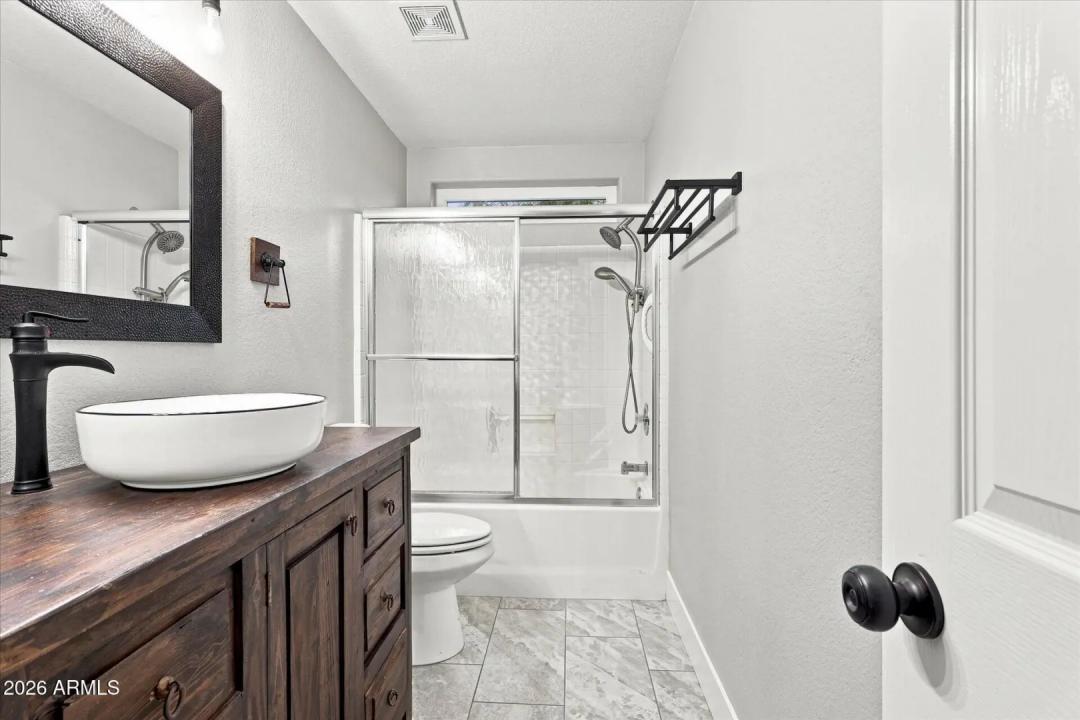Real Estate Picture 44
