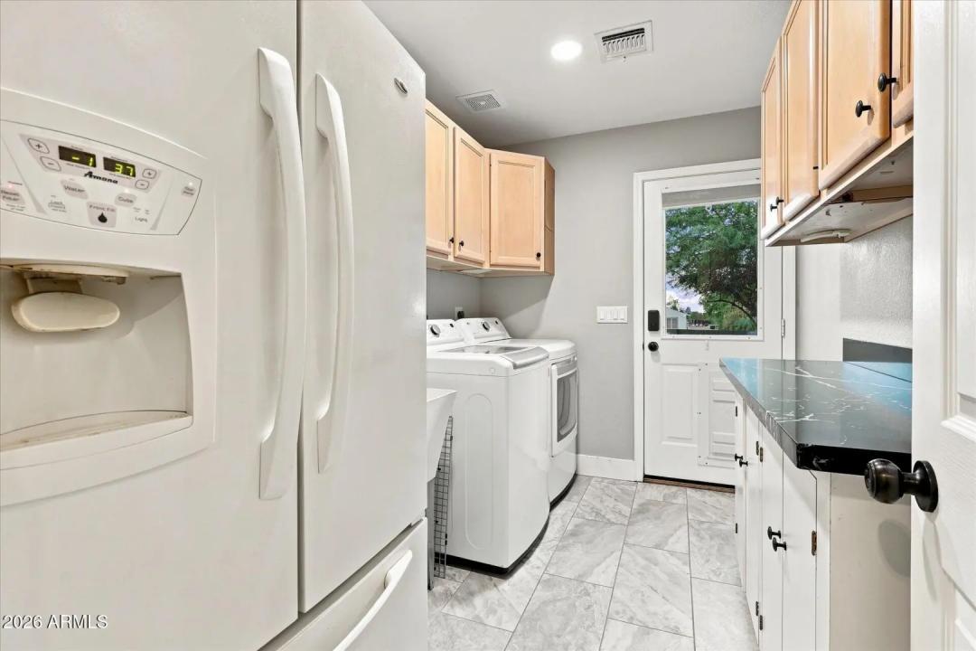 Real Estate Picture 45