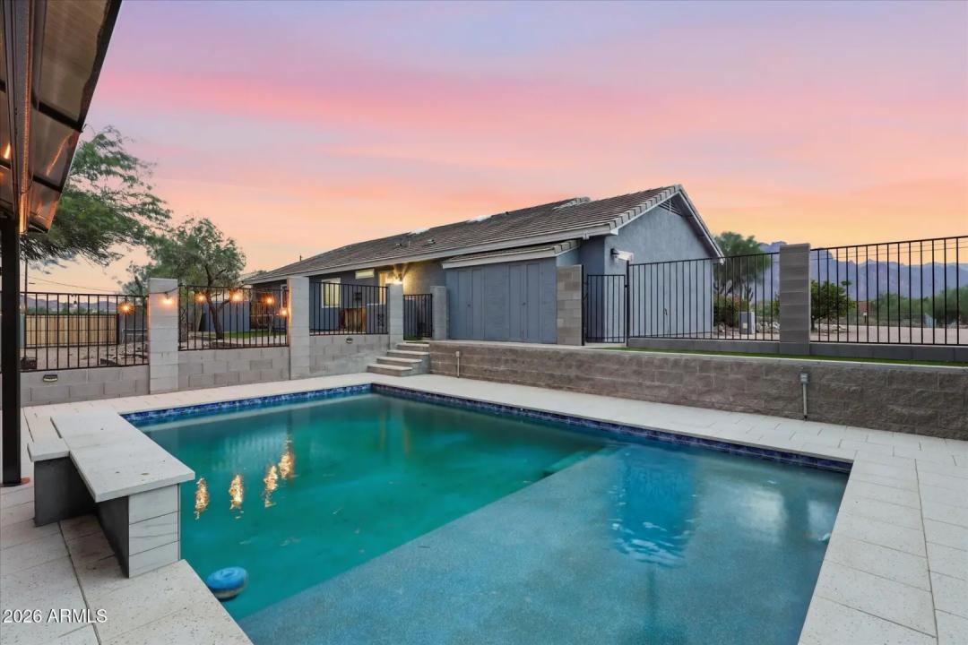 Real Estate Picture 50