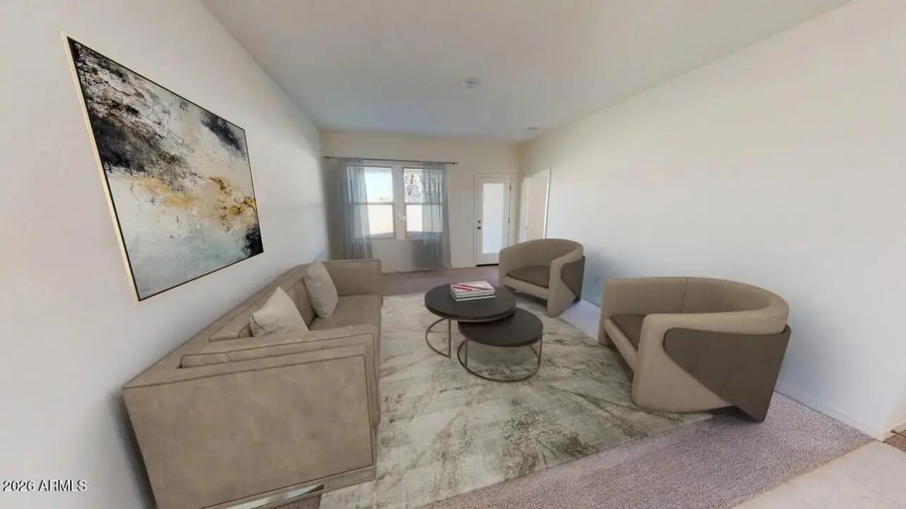 Real Estate Picture 8