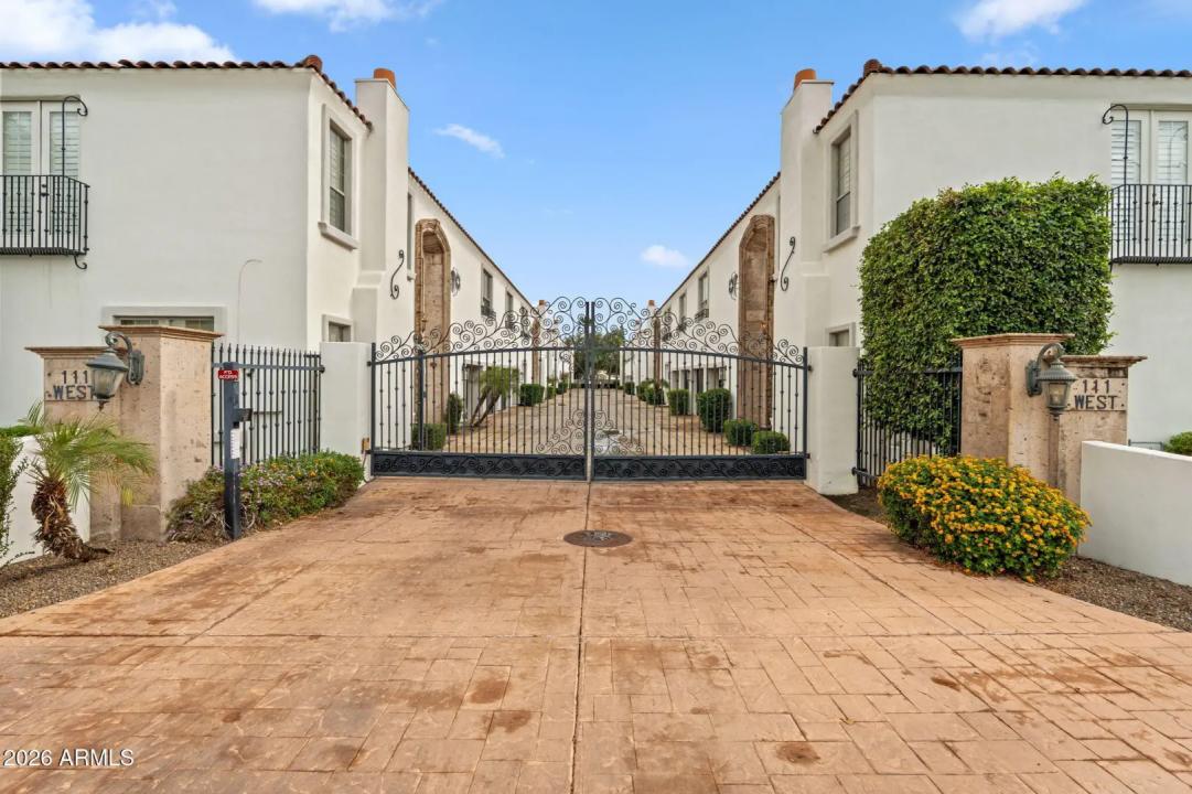 Real Estate Picture 2