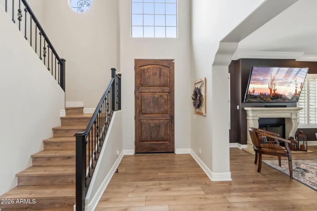 Real Estate Picture 5