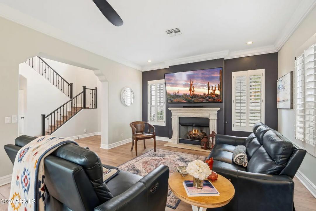 Real Estate Picture 8