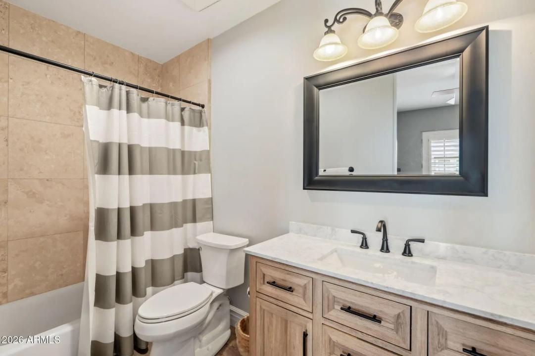 Real Estate Picture 13
