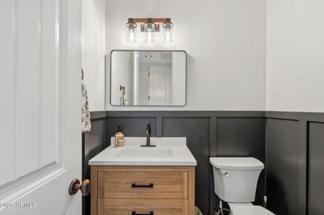 Real Estate Picture 14