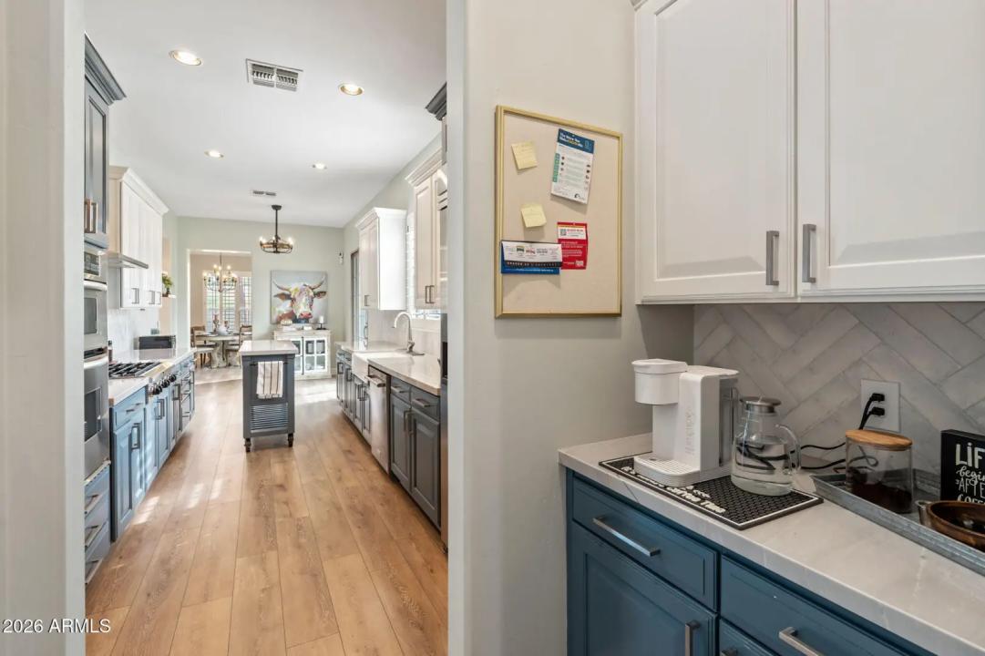 Real Estate Picture 20