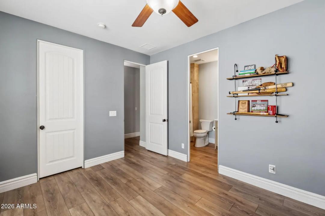 Real Estate Picture 27