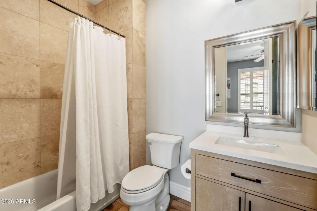 Real Estate Picture 28