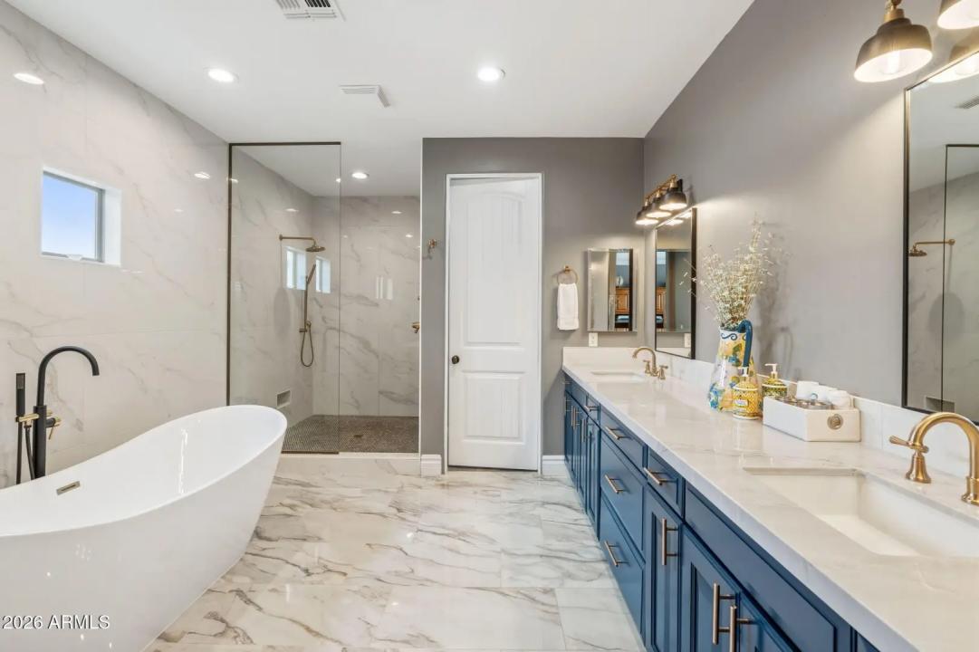 Real Estate Picture 35