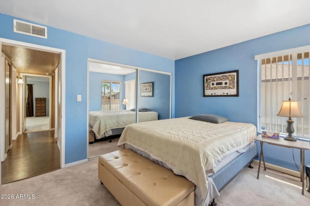 Real Estate Picture 17