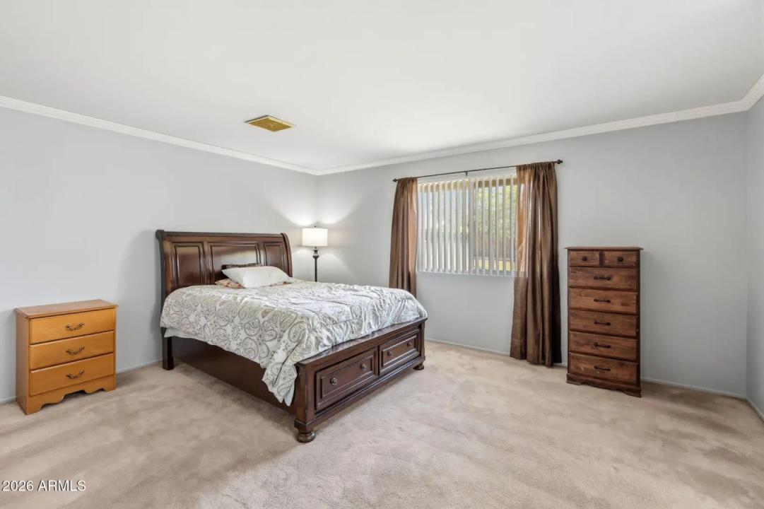 Real Estate Picture 13