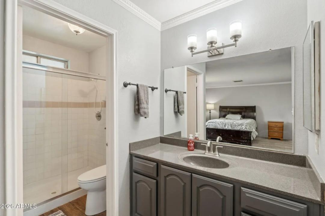 Real Estate Picture 15