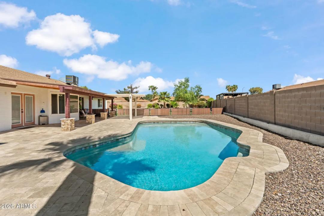 Real Estate Picture 2