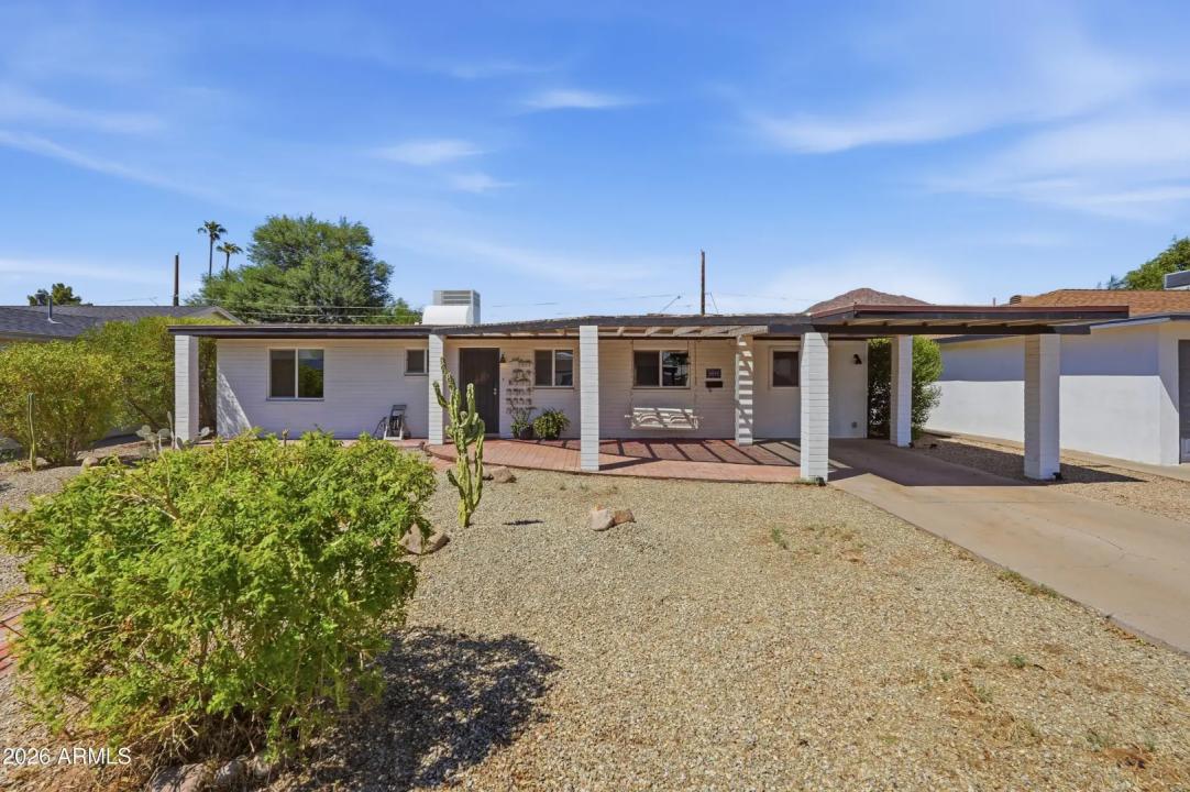 Real Estate Picture 2