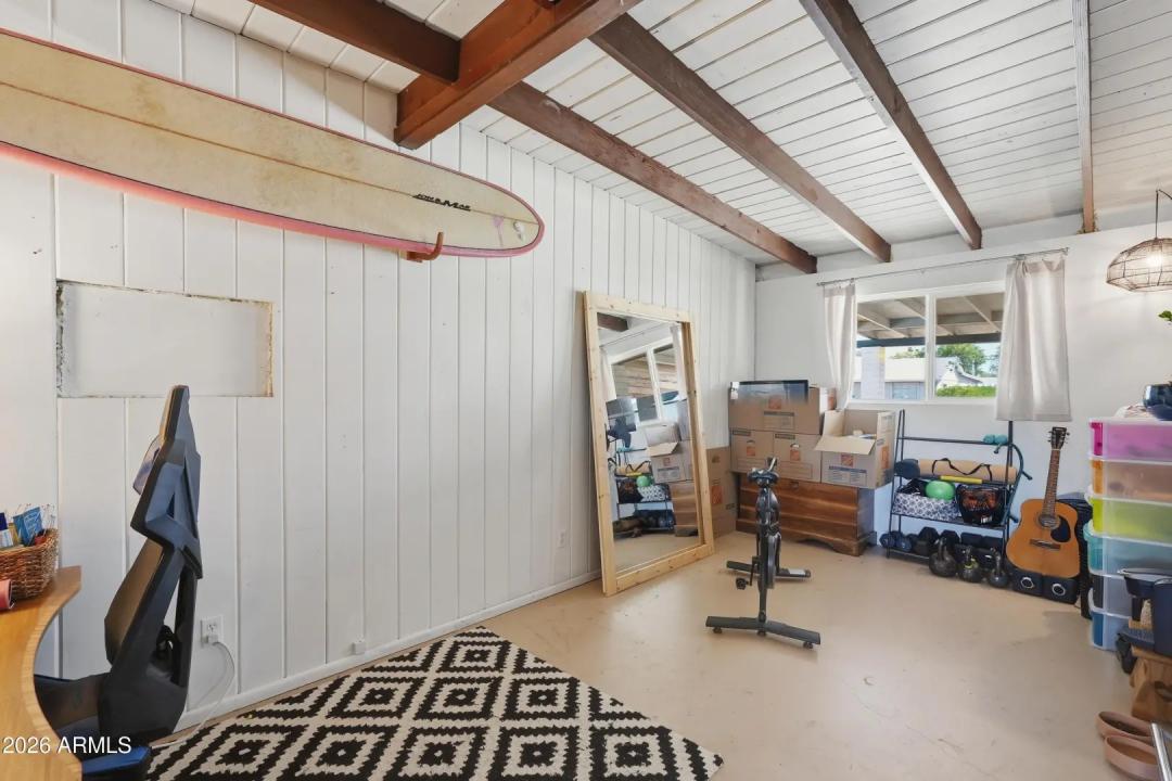 Real Estate Picture 17