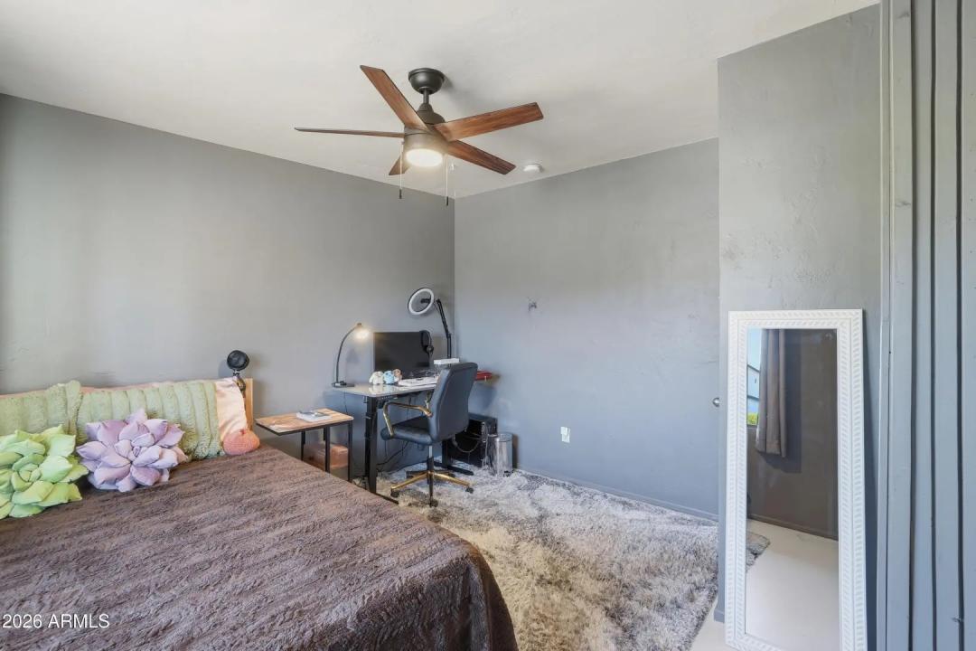 Real Estate Picture 20