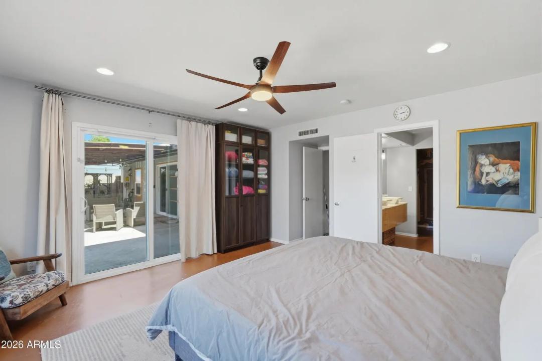 Real Estate Picture 26