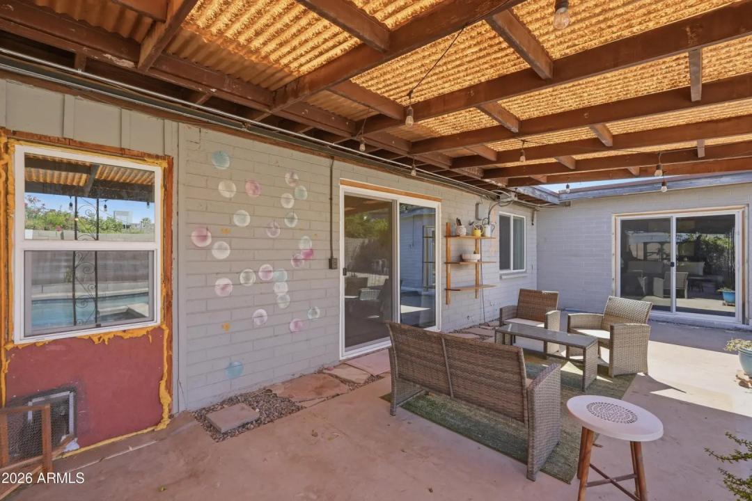 Real Estate Picture 32
