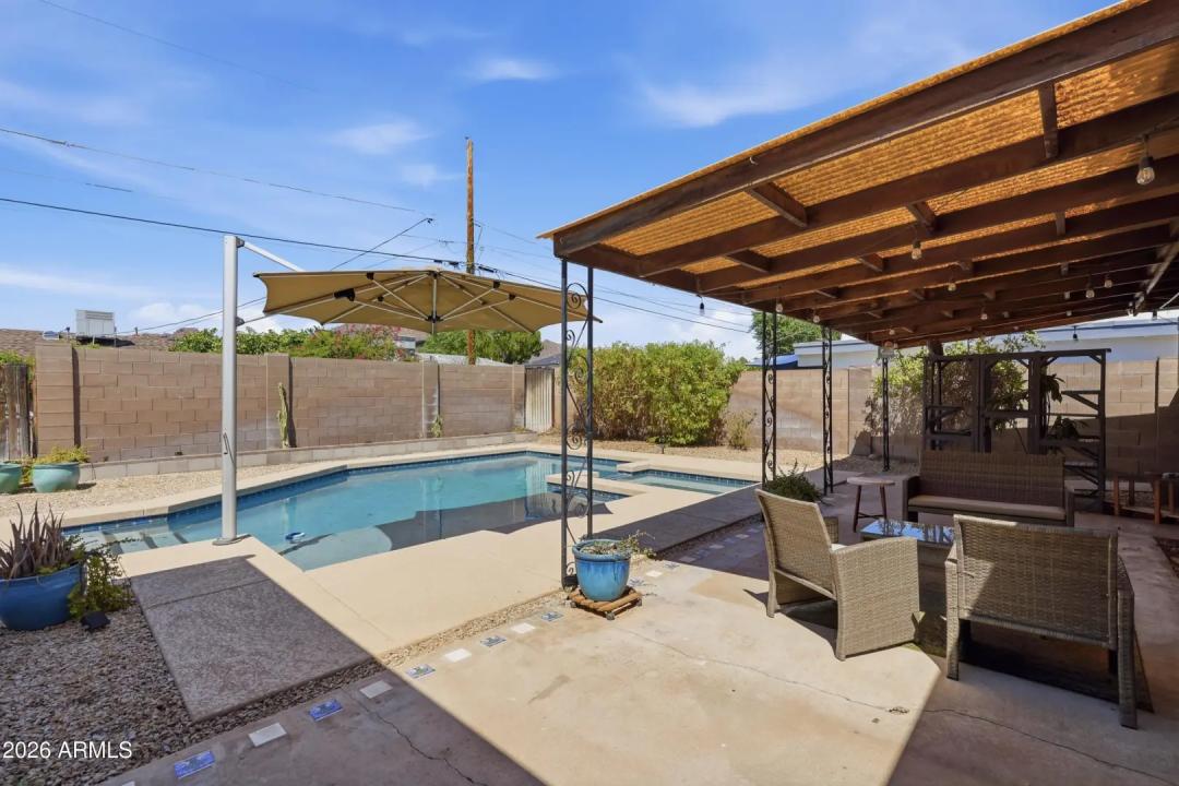 Real Estate Picture 34