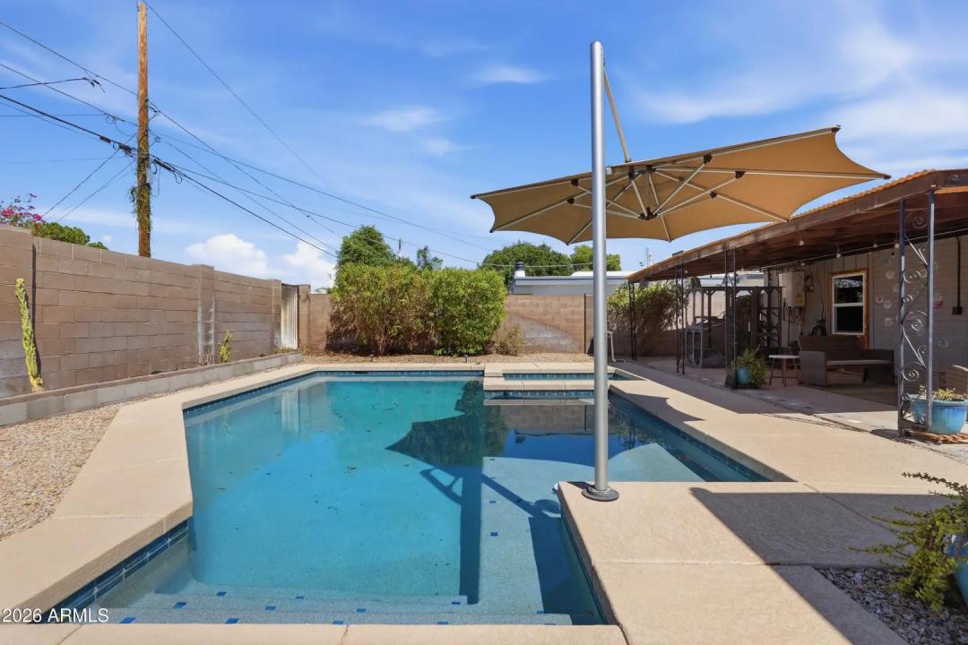 Real Estate Picture 33