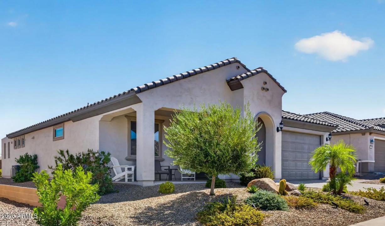 Real Estate Picture 3