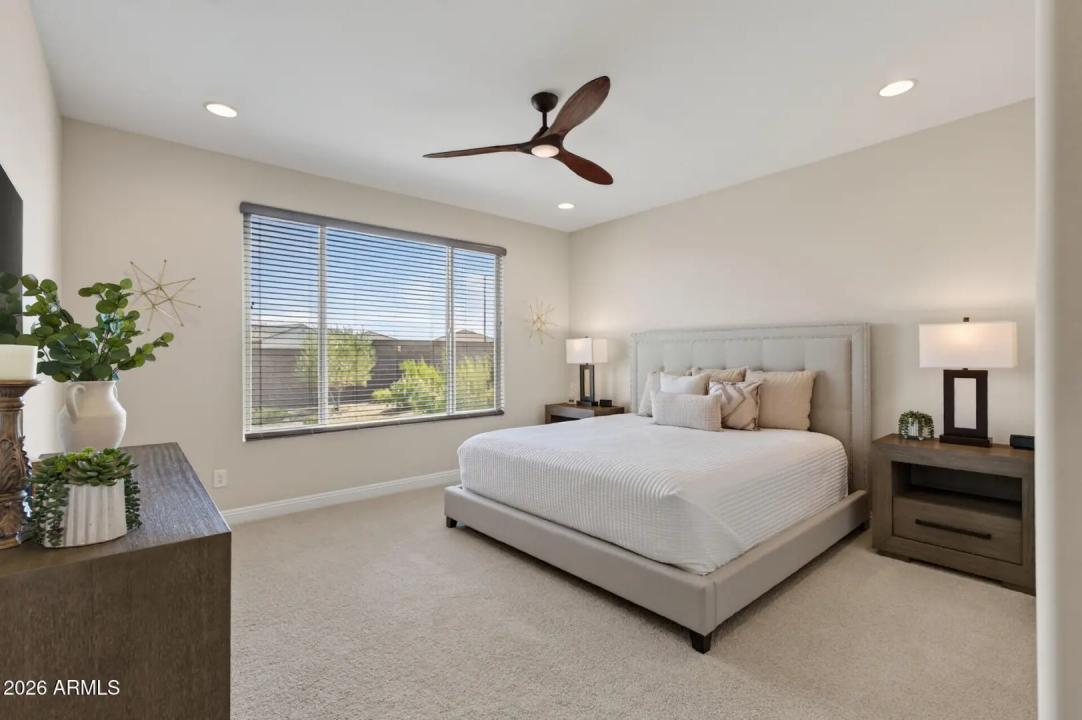 Real Estate Picture 34