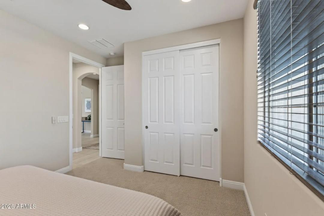 Real Estate Picture 37
