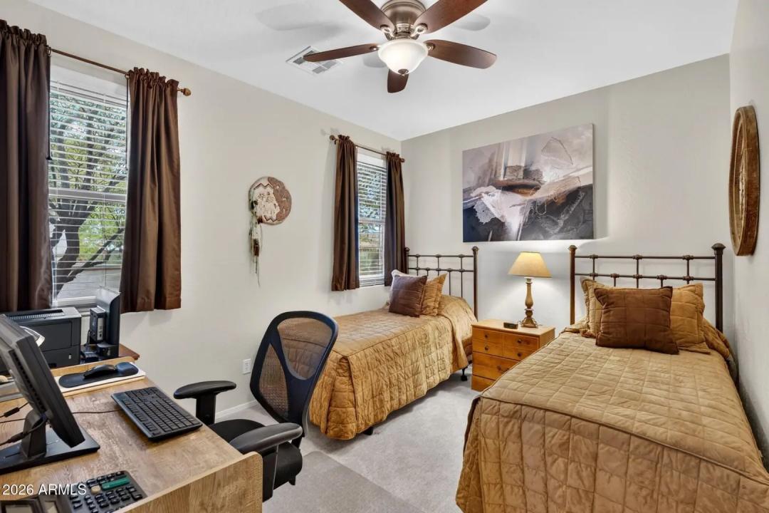 Real Estate Picture 17
