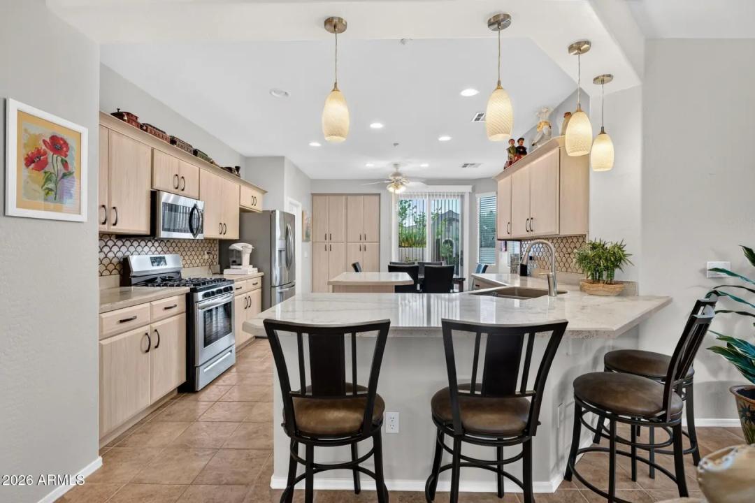 Real Estate Picture 10
