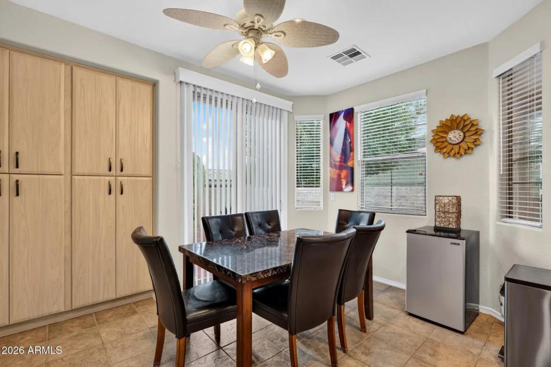 Real Estate Picture 12